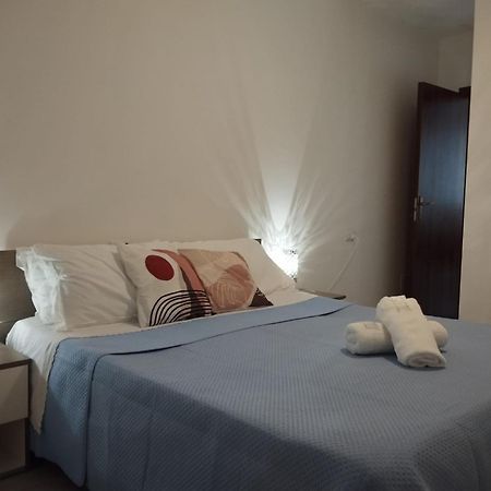 Апартаменти Mati Malpensa Con Navetta 20Eur Lonate Pozzolo Екстер'єр фото